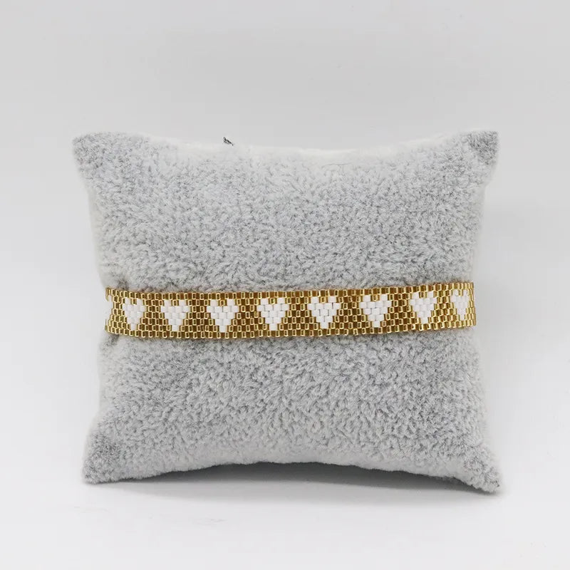 PULSERA CORAZONES BLANCOS