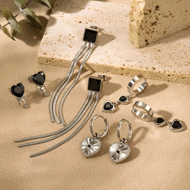 ARETES LARGOS CON NEGRO PLATEADO