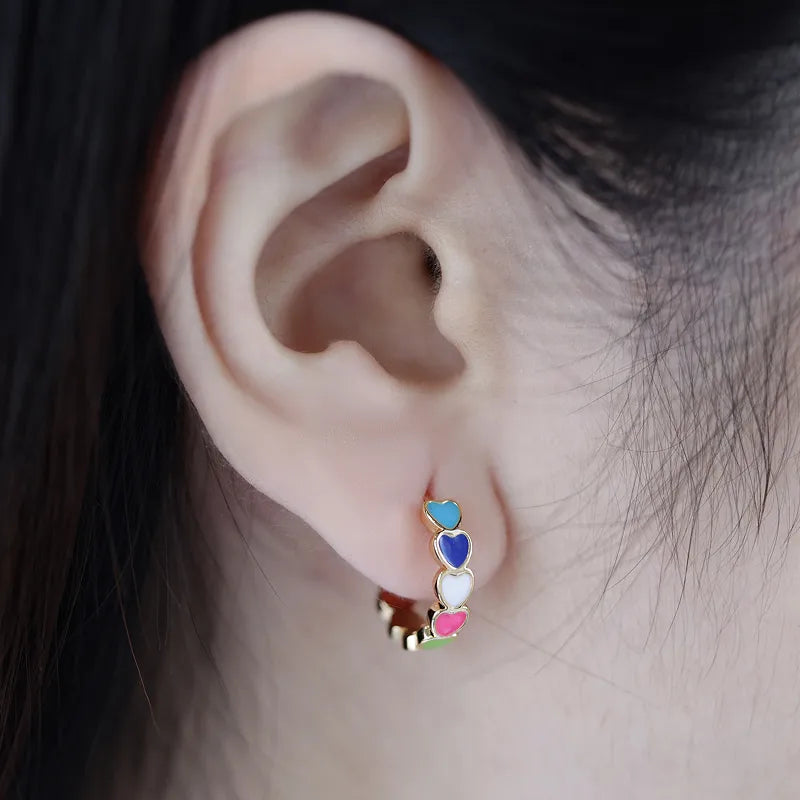 ARETES ARGOLLAS DE CORAZONES DE COLORES