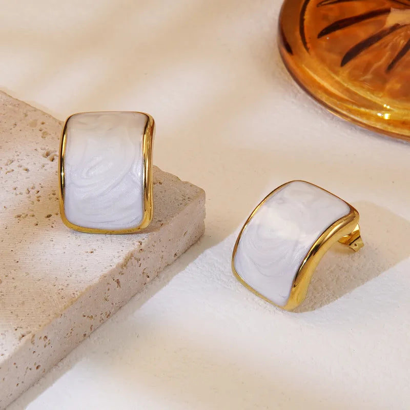ARETES BOTONES NACARADOS BLANCOS
