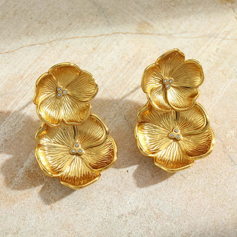 ARETES DOBLE DE FLOR DORADO