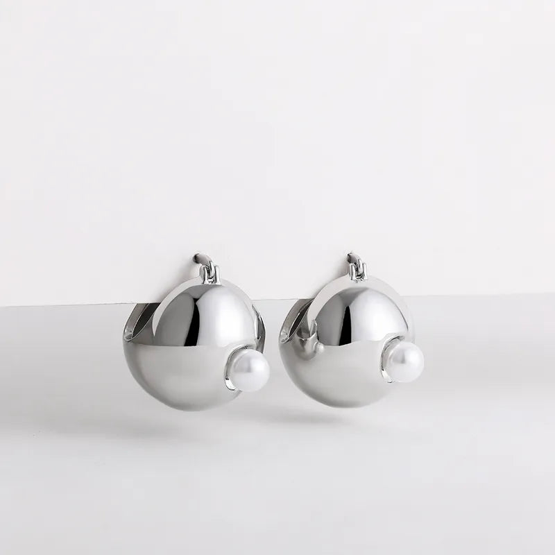 ARETES BOLAS CON PERLA PLATEADO