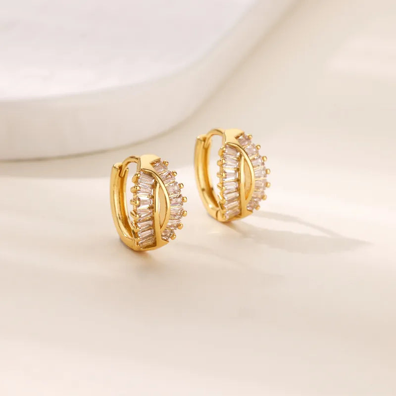 ARETES ARGOLLAS CON ZIRCONES DORADO