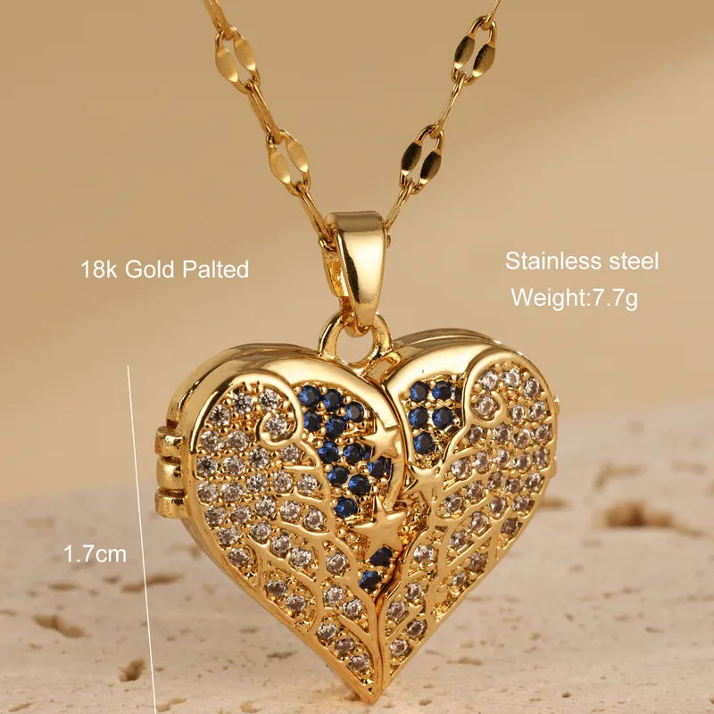 CADENA RELICARIO CORAZON CON ZIRCONES DORADO