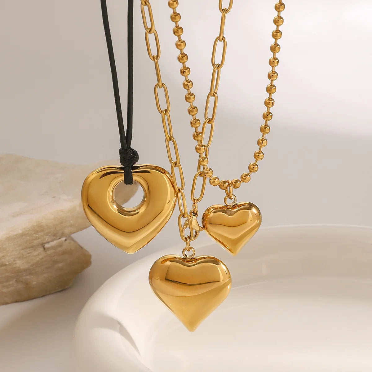 CADENA DIJE CORAZON DORADO