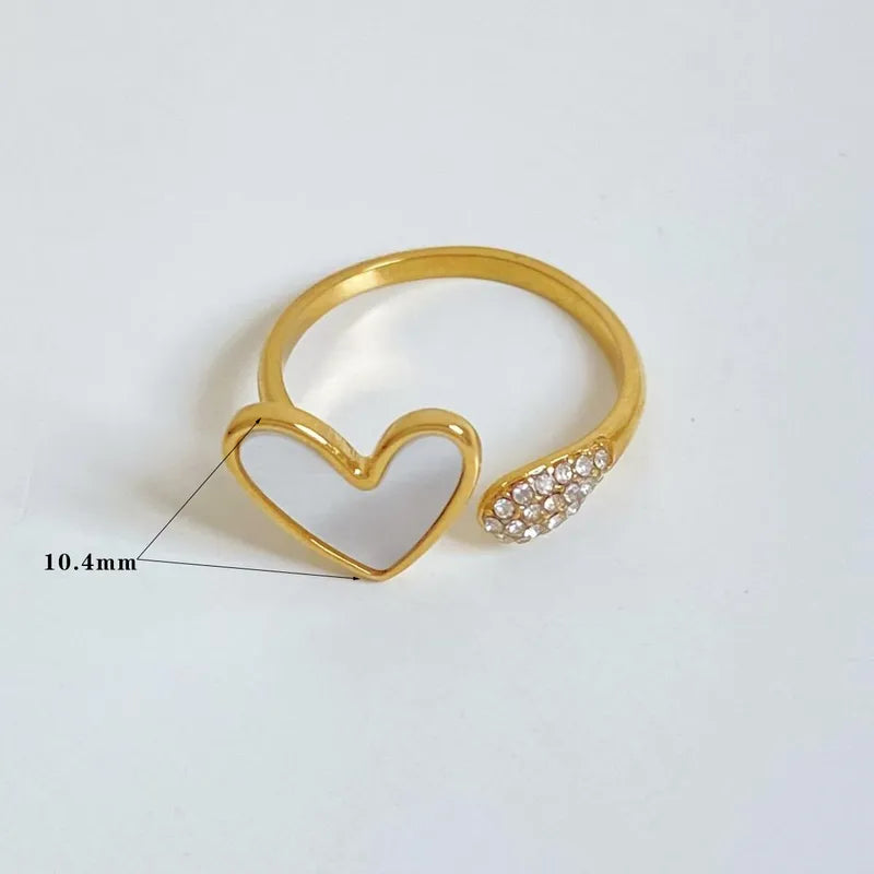 ANILLO CORAZON NACARADO CON ZIRCONES DORADO