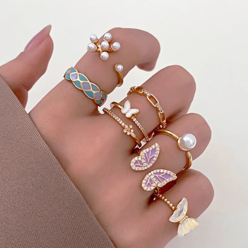 ANILLO MARIPOSA BLANCA CON ZIRCONES DORADO