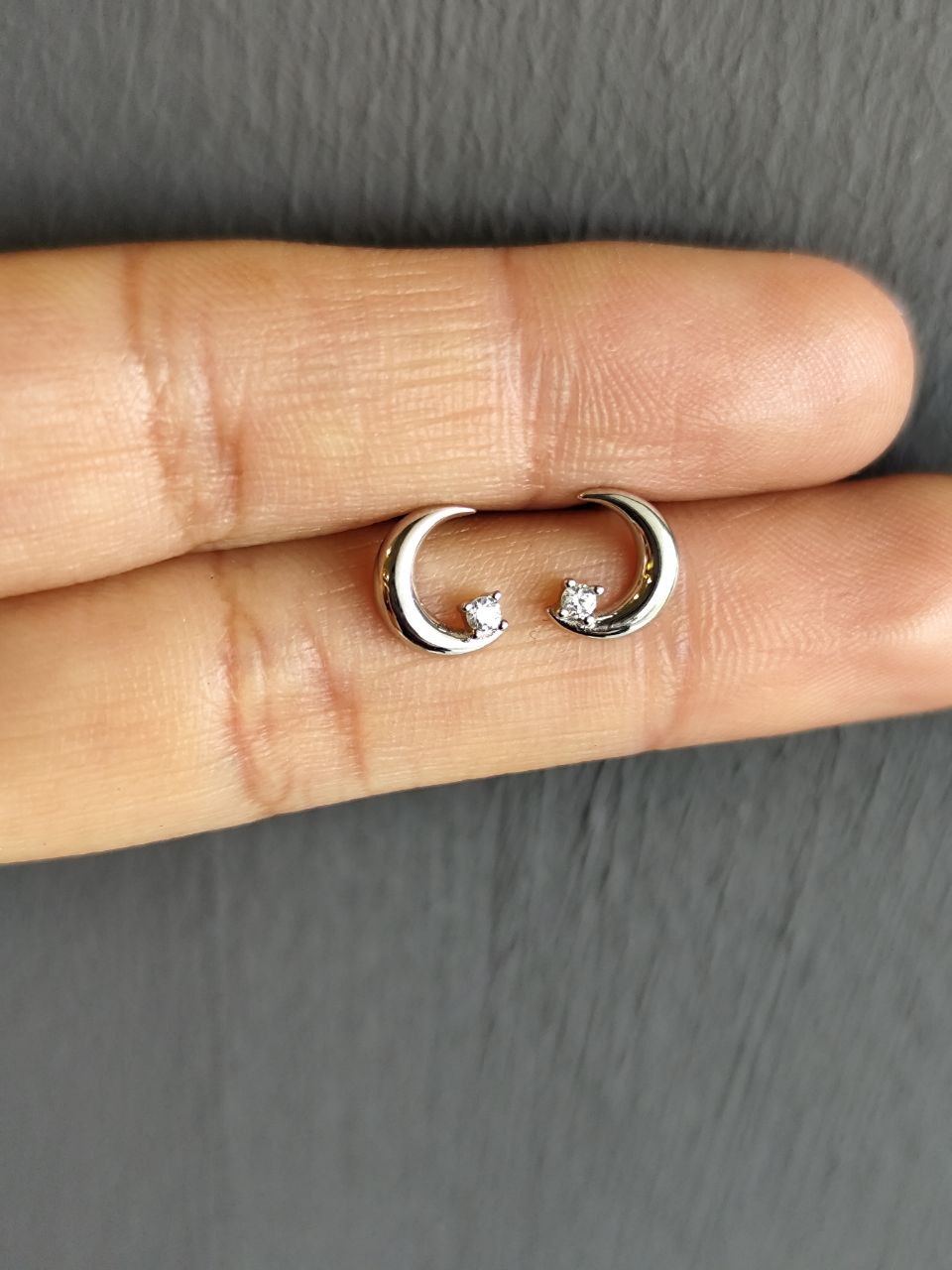 ARETES DE LUNA CON ZIRCON  925S PLATA