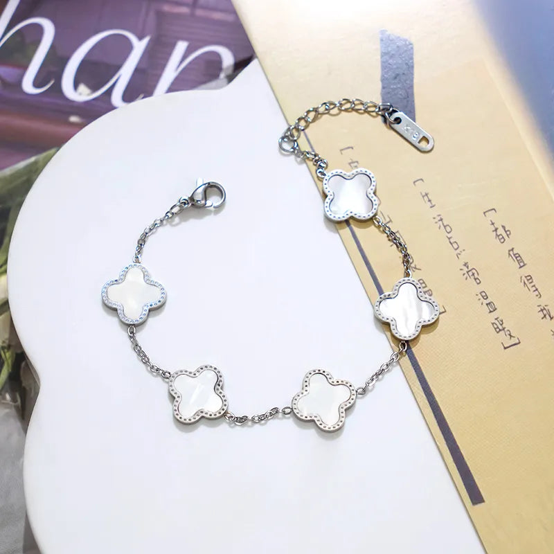 PULSERA VAN CLEEF TREBOL BLANCO PLATEADO