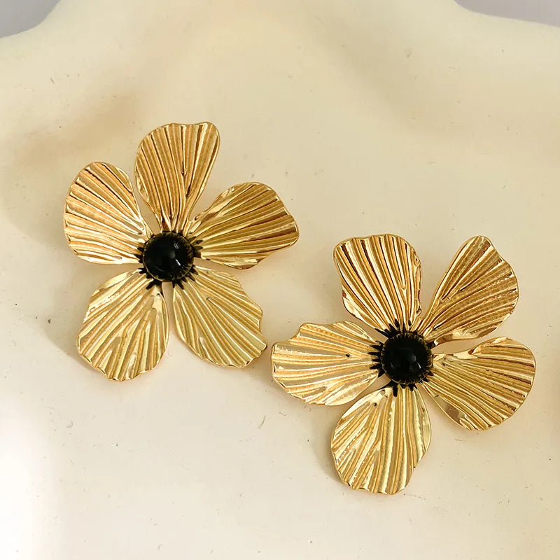 ARETES DE FLOR GRANDE DORADO