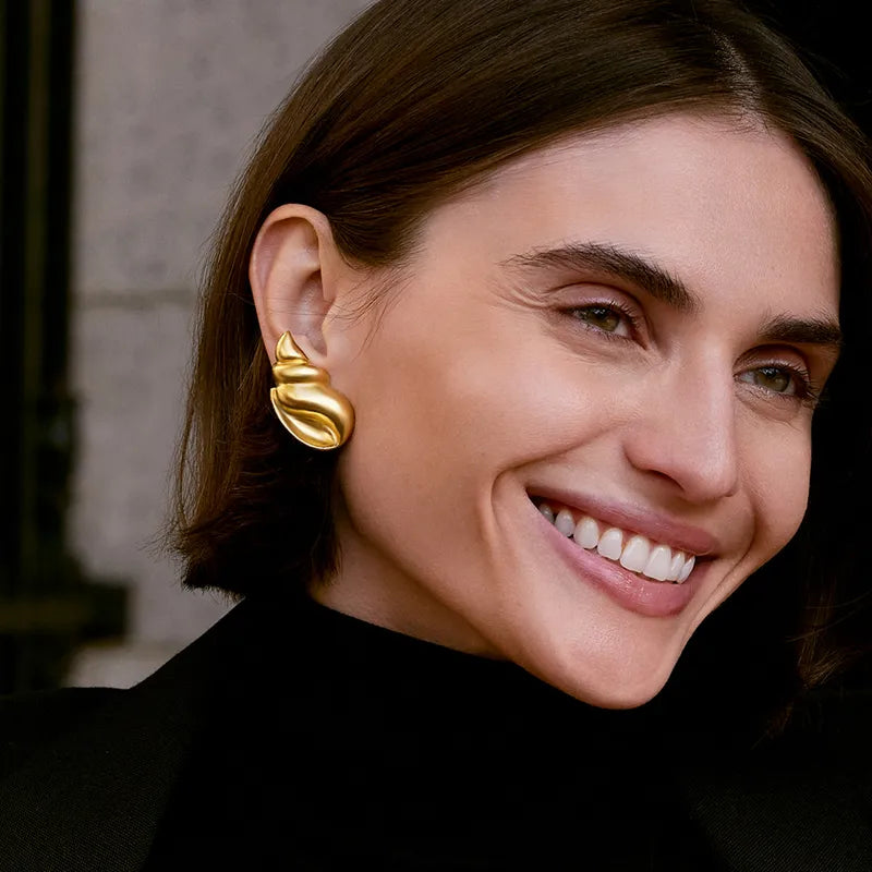 ARETES TORNADO DORADO
