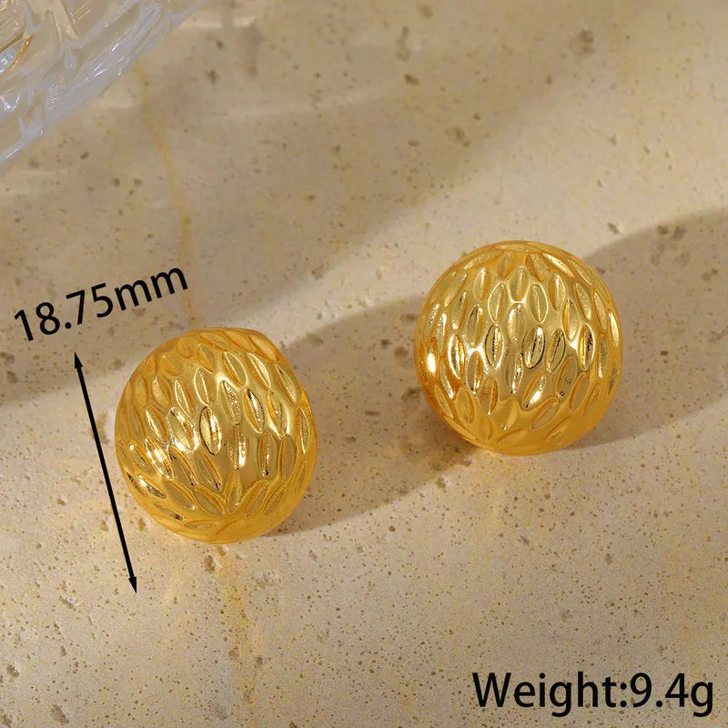 ARETES BOTONES CON TEXTURA DORADO