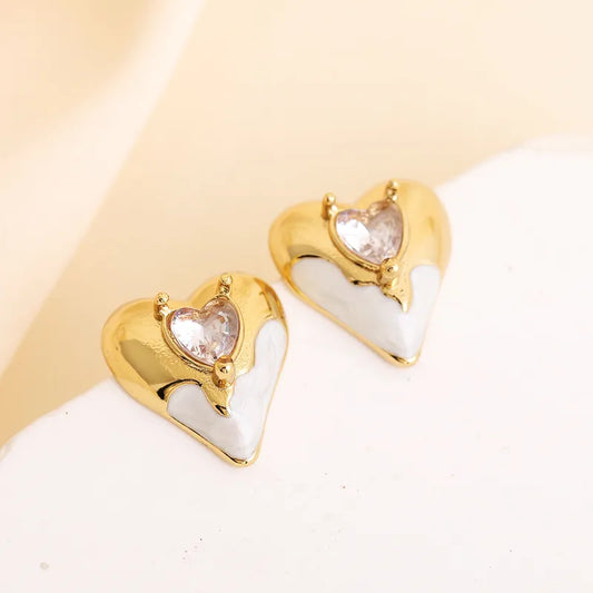 ARETES DE CORAZON CON DISEÑO BLANCO