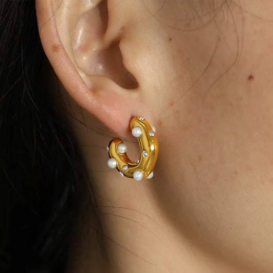 ARETES ARGOLLAS CON DISEÑO DE PERLAS