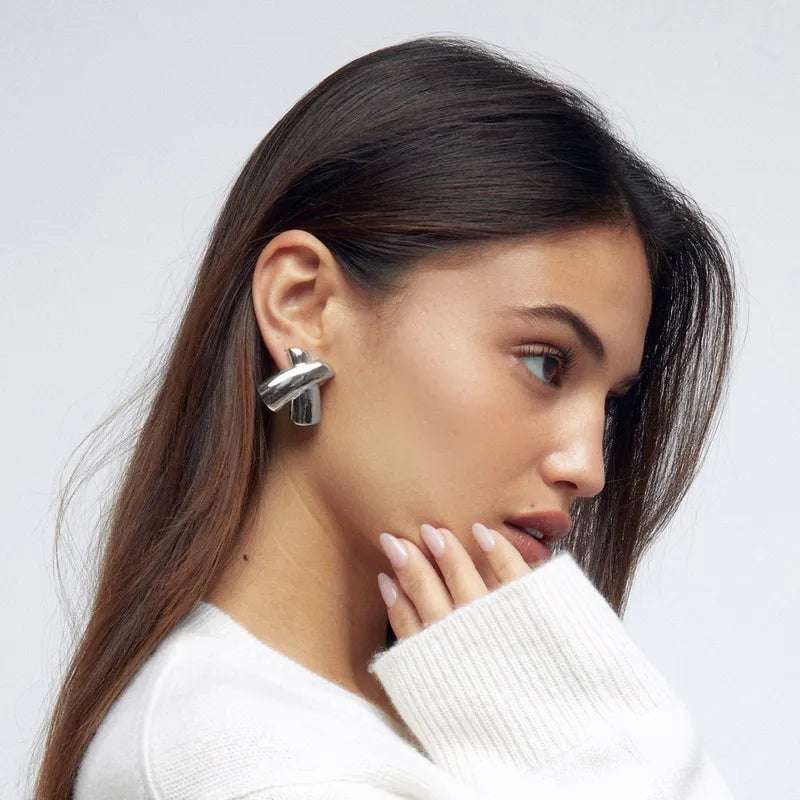 ARETES EN X PLATEADO