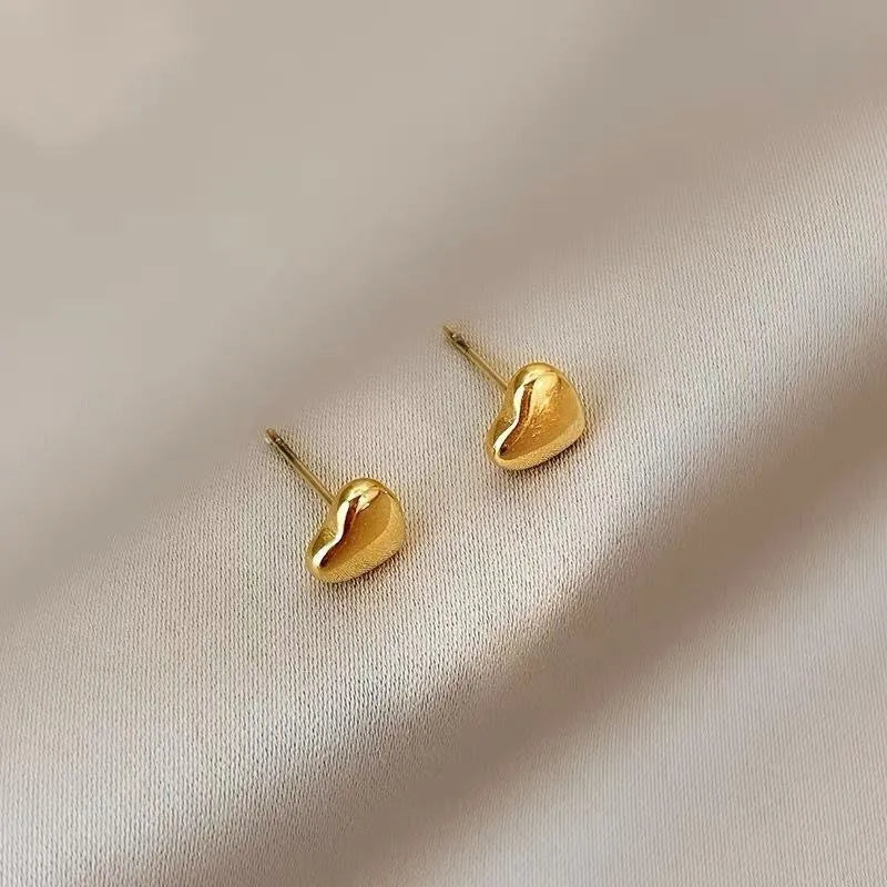 ARETES DE CORAZON SENCILLOS