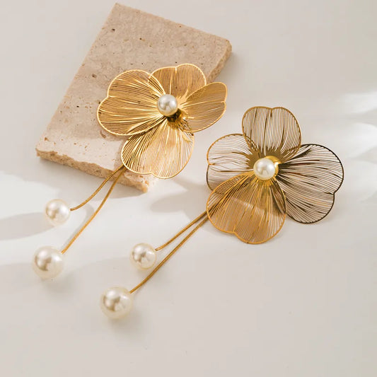 ARETES FLOR DORADA