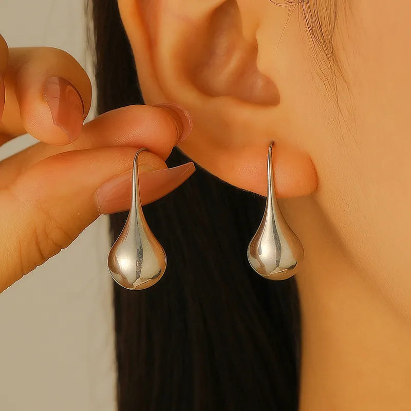 ARETES DE GOTA PLATEADO COLGANTES