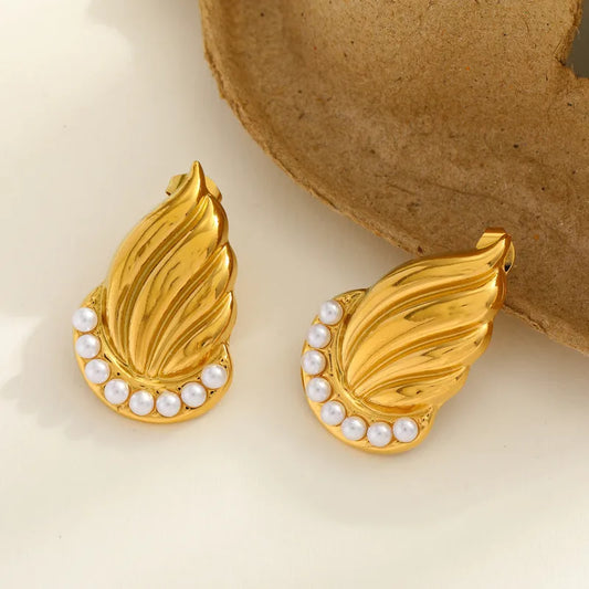 ARETES DE TEXTURA EN FORMA DE GOTA PERLAS DORADO