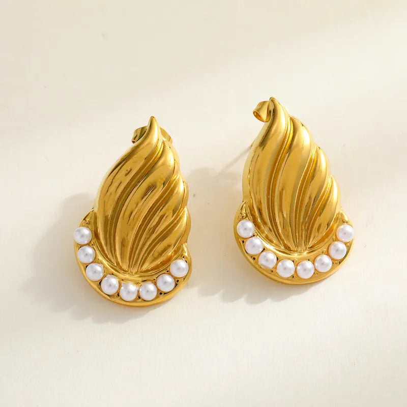 ARETES DE TEXTURA EN FORMA DE GOTA PERLAS DORADO