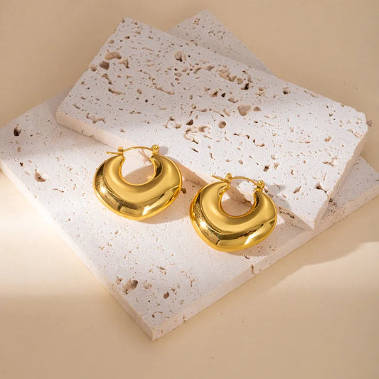 ARETES ARGOLLA EN V CHUNKY DORADO