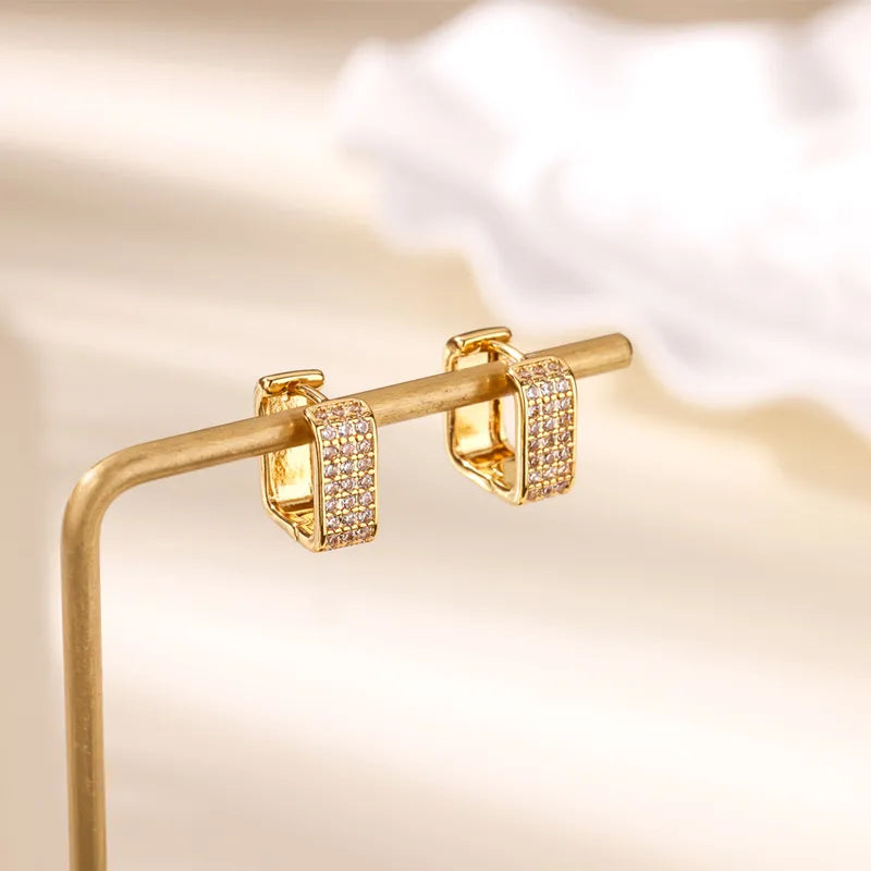 ARETES ARGOLLAS CUADRADAS DOBLE FUNCION DORADO