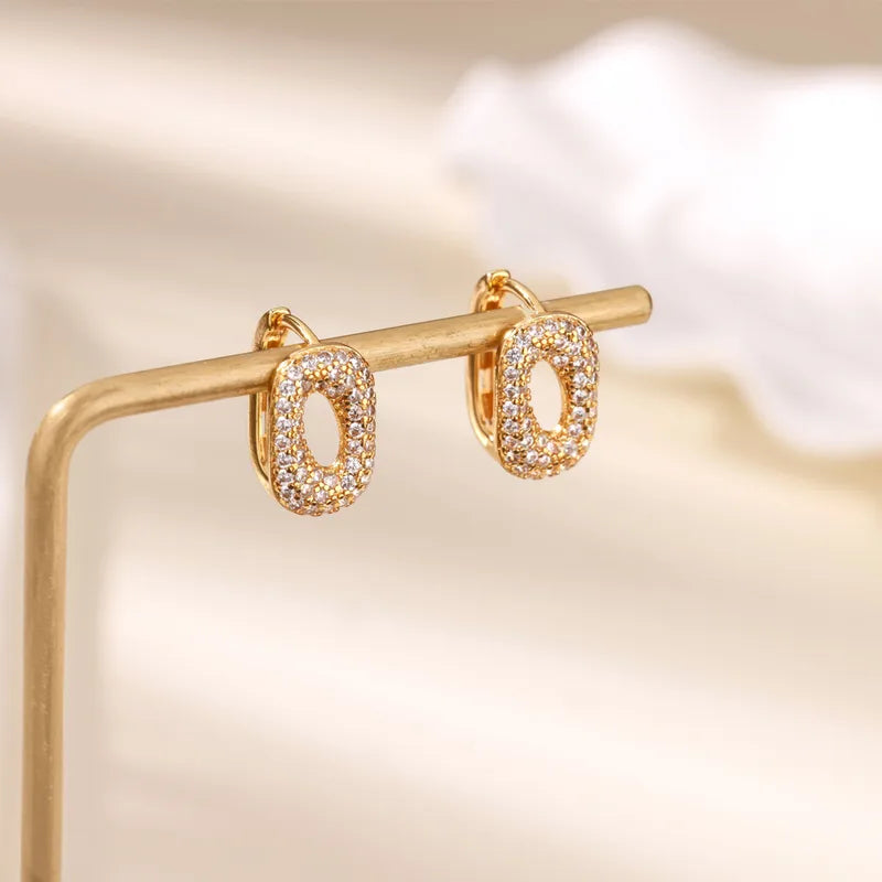 ARETEAS ARGOLLAS OVALOS CON ZIRCONES DORADO