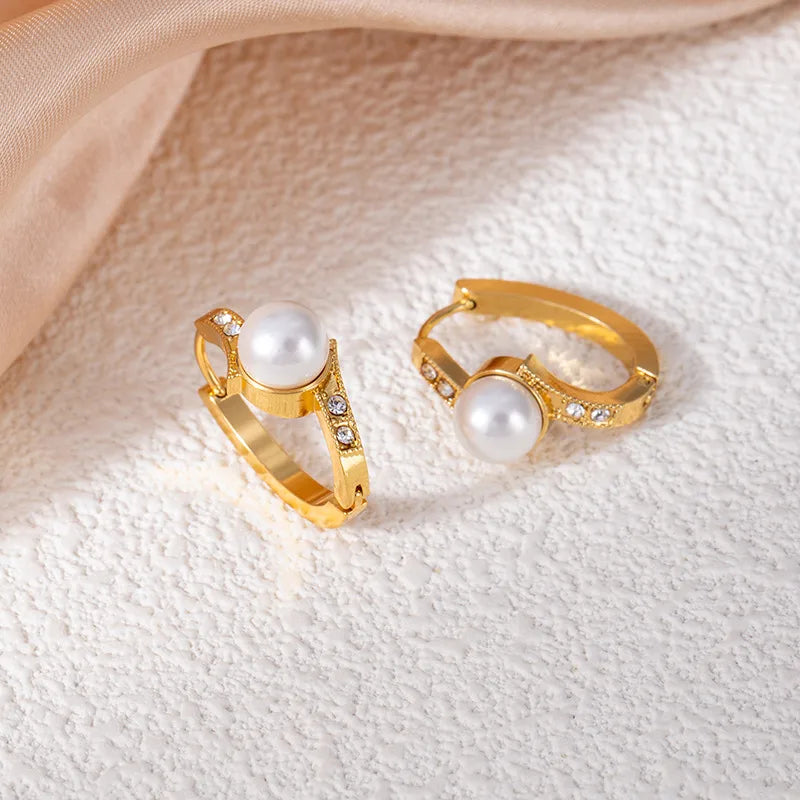 ARETES ARGOLLAS PEQUENAS CON PERLAS DORADO