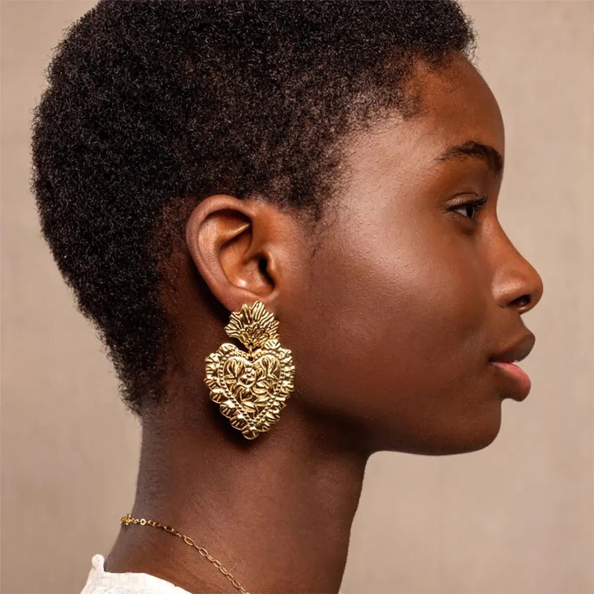 ARETES CORAZONES GRANDES PLATEADOS