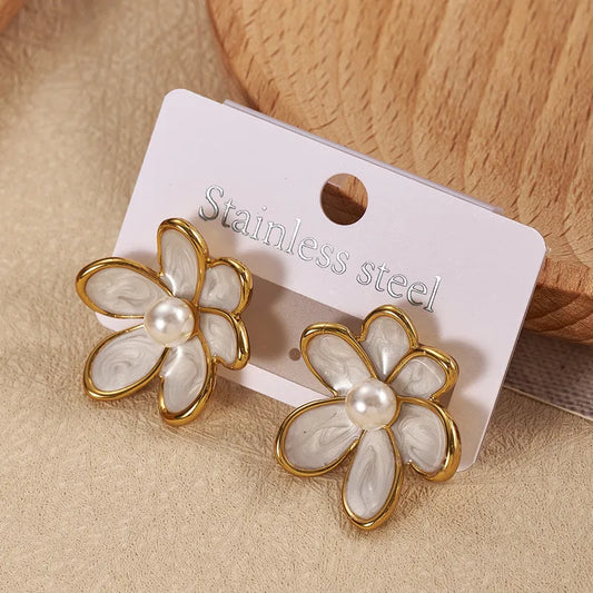 ARETES FLOR NACARADA DORADO