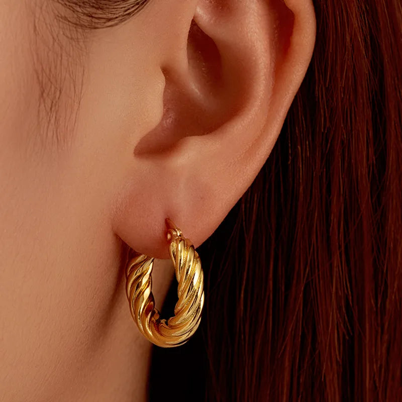 ARETES ARGOLLAS TWIST DORADO