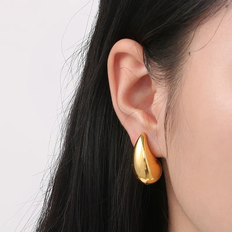 ARETES TIPO GOTA GRANDES DORADO