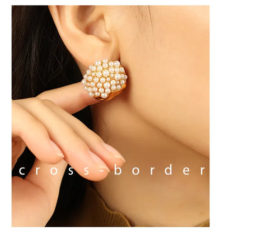 ARETES DE BOTON CON PERLAS DORADO
