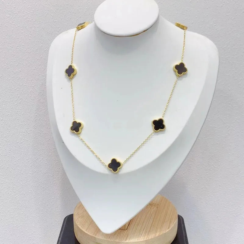 Cadena van cleef dorado-negro