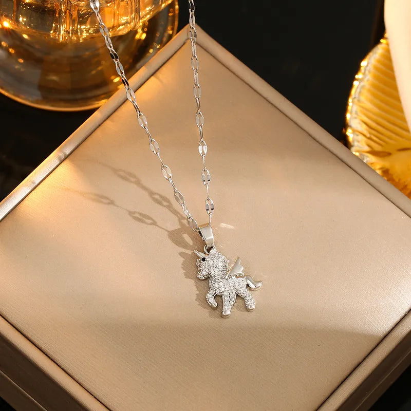 CADENA DE UNICORNIO PLATEADO