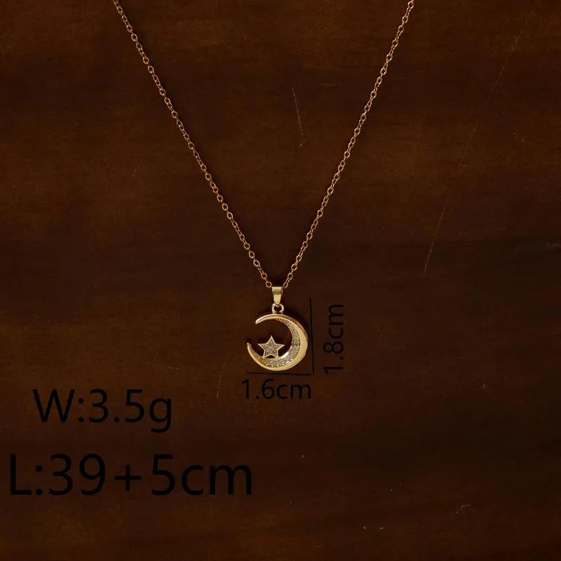 CADENA DE LUNA CON ESTRELLA ZIRCONES DORADO