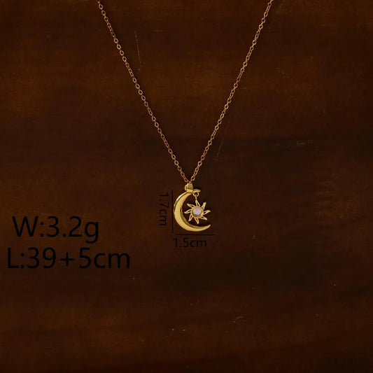 CADENA DE LUNA CON SOL DORADO ZIRCON