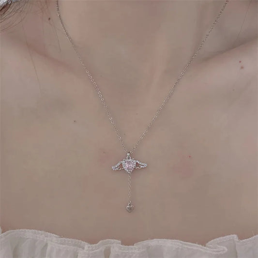 CADENA DIJE CORAZON CON ALAS